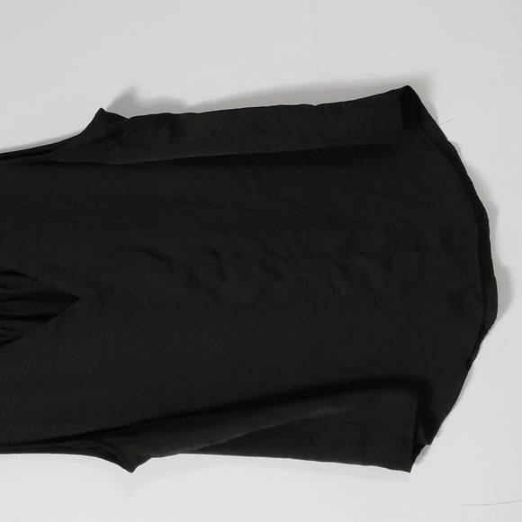 Torrid Charmeuse Sleeveless Top Plus Size 2 - Picture 2 of 4